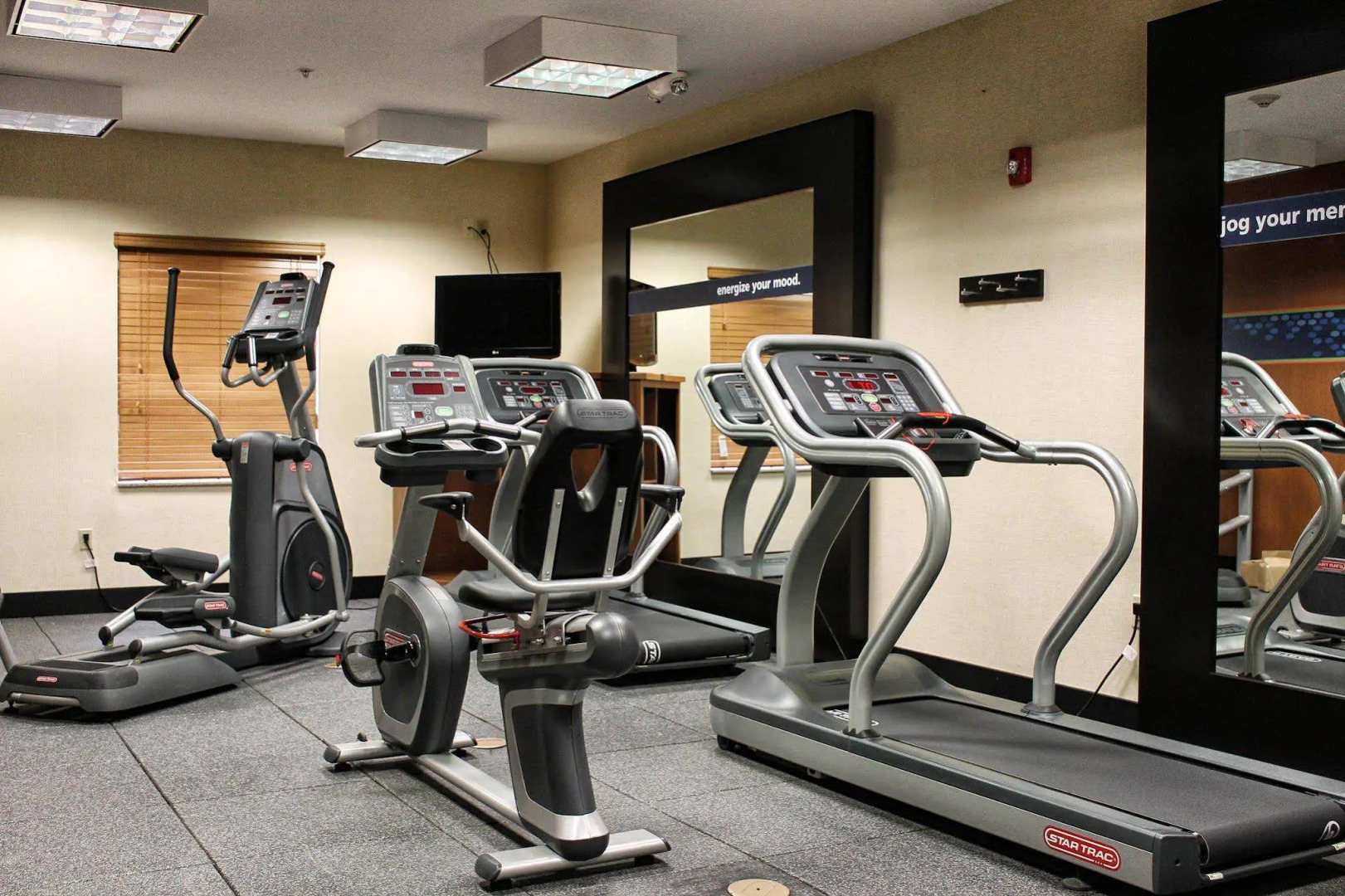 Hampton Inn and Suites Mansfield South