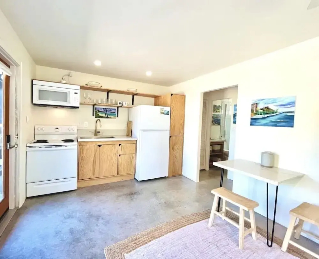 Akule Clubhouse: Bala One Bedroom Beach Retreat w/Sauna! 1 Condo by RedAwning