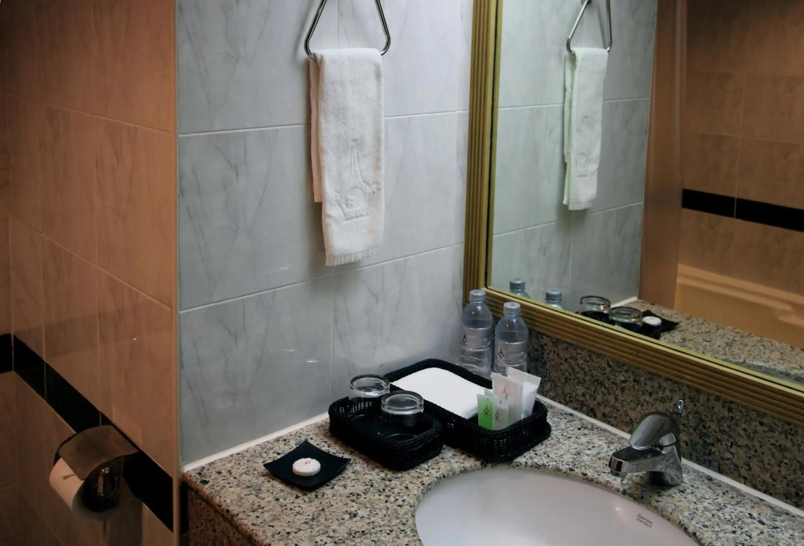 Grand Tower Inn Rama VI Hotel