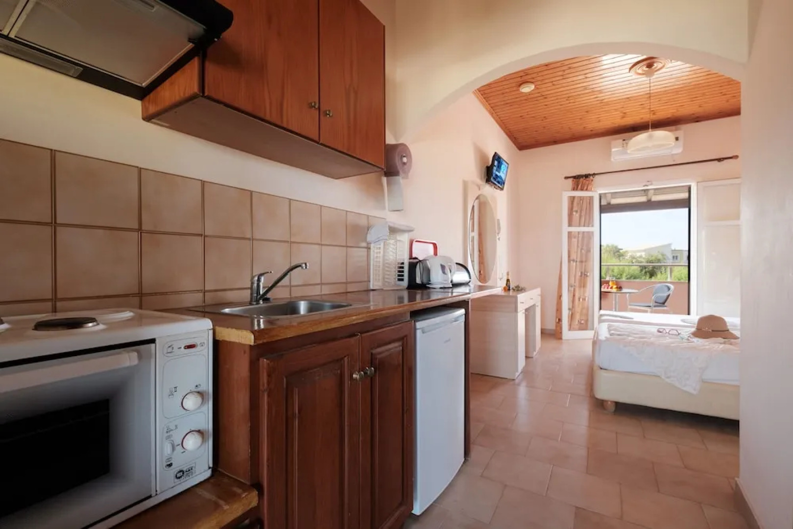 Canal d'Amour Makris Apartments