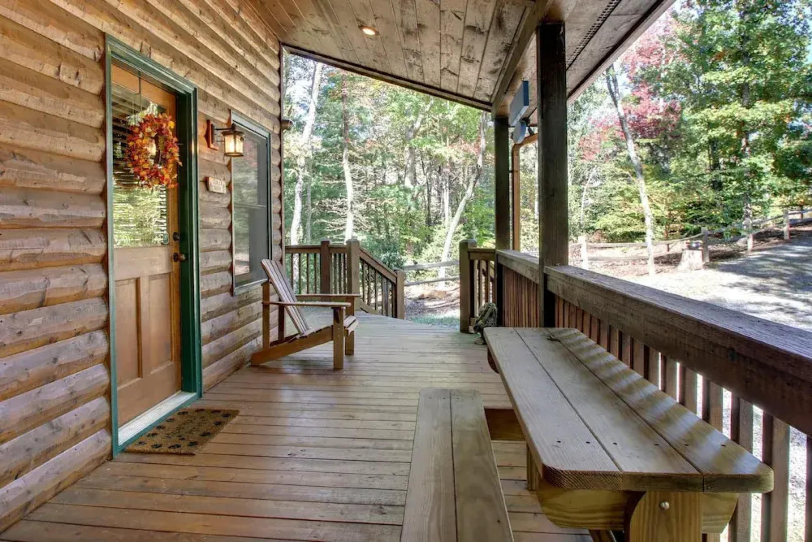 SERENITY WOODS Apartment 3 NEVAEH CABIN RENTALS