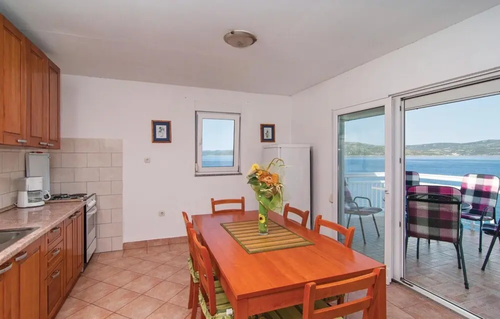 Stunning Apartment in Drvenik Veliki With 2 Bedrooms and Wifi