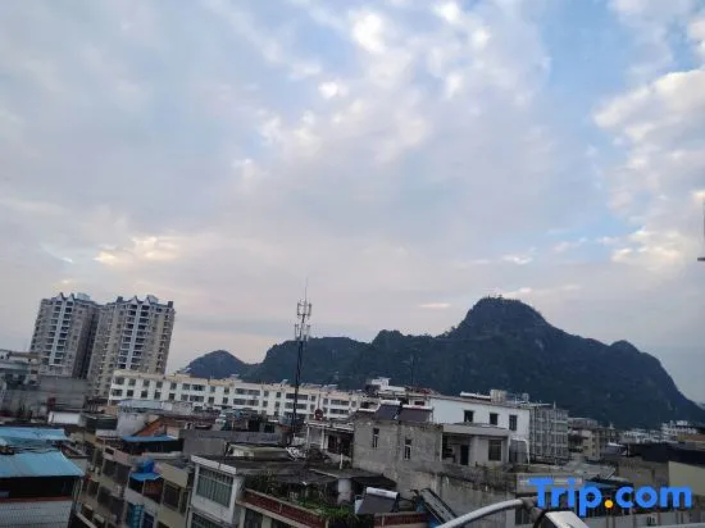 Lijin Hotel