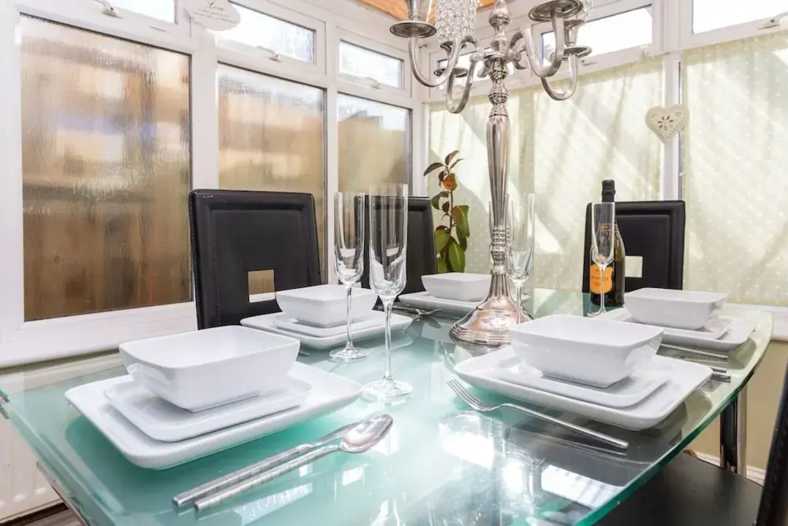 Fabulous 3-bed House, Close to Station