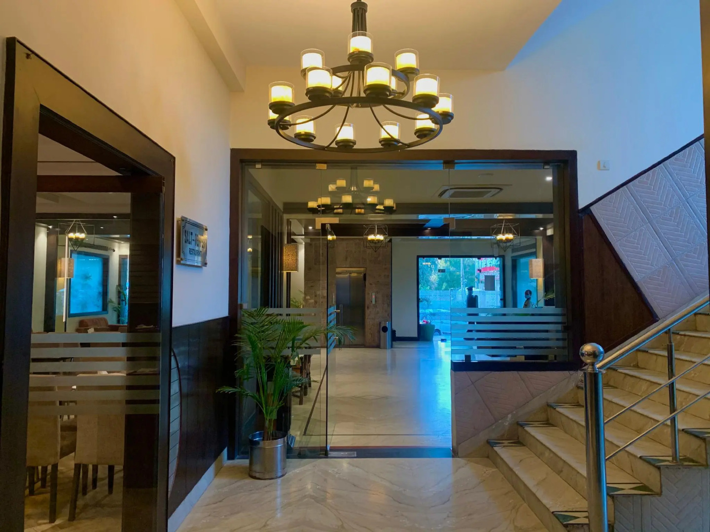 Royale Sarovar Portico Agra