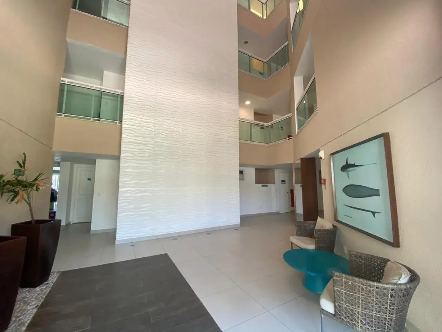 Riviera Beach Place Golf Residence