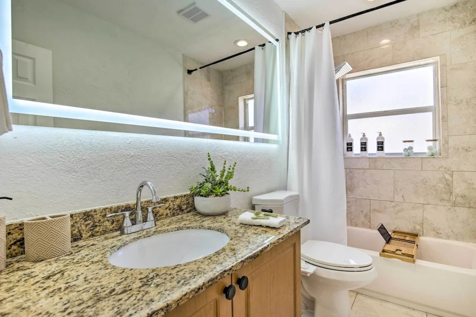 Vacation Rental w/ Private Pool in Wilton Manors