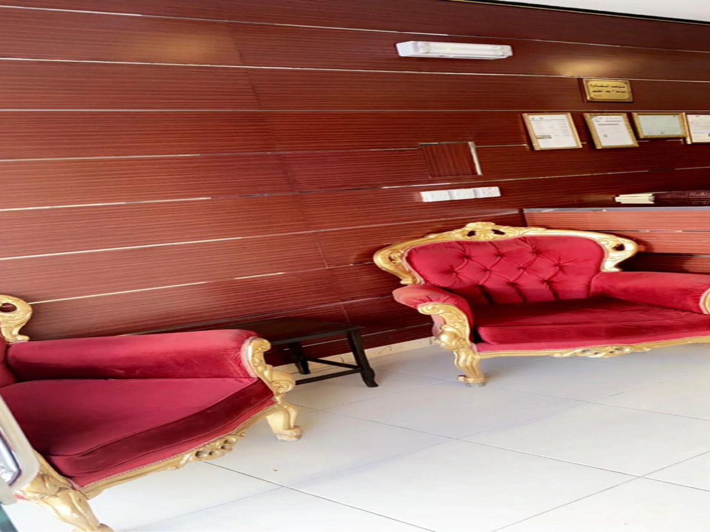 OYO 537 Dahtham Furnished Units