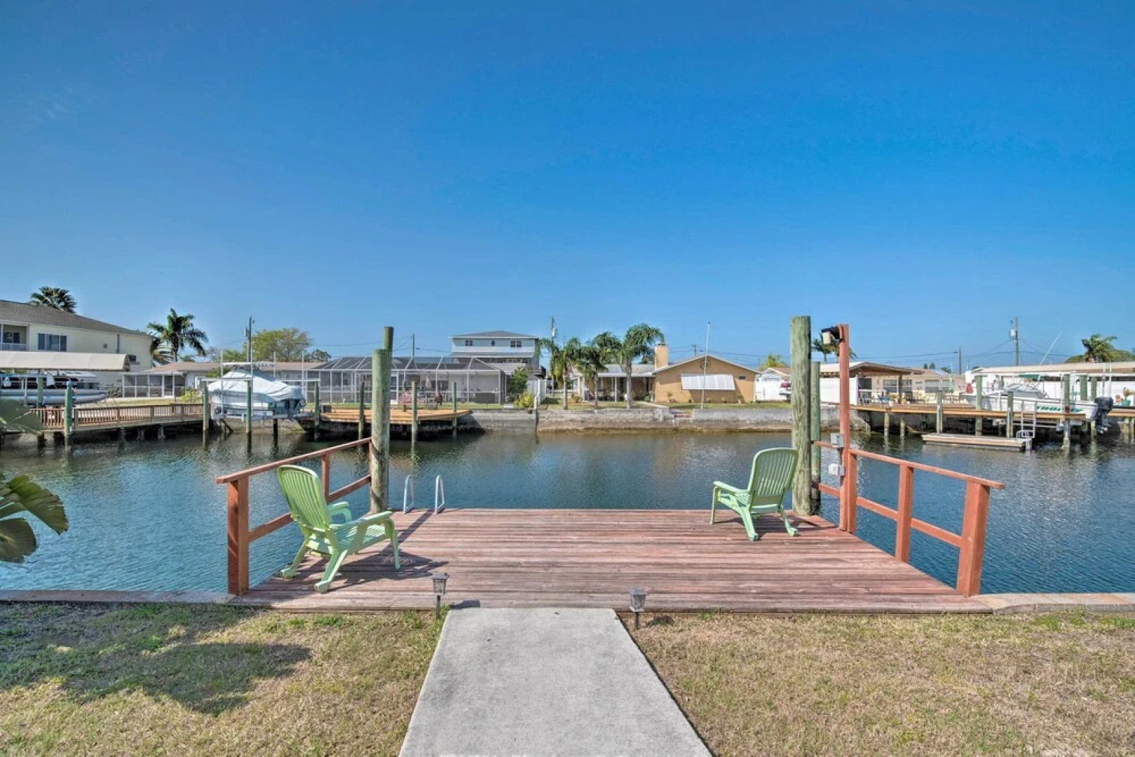 Canalfront Hudson Home W/private Dock & Yard!