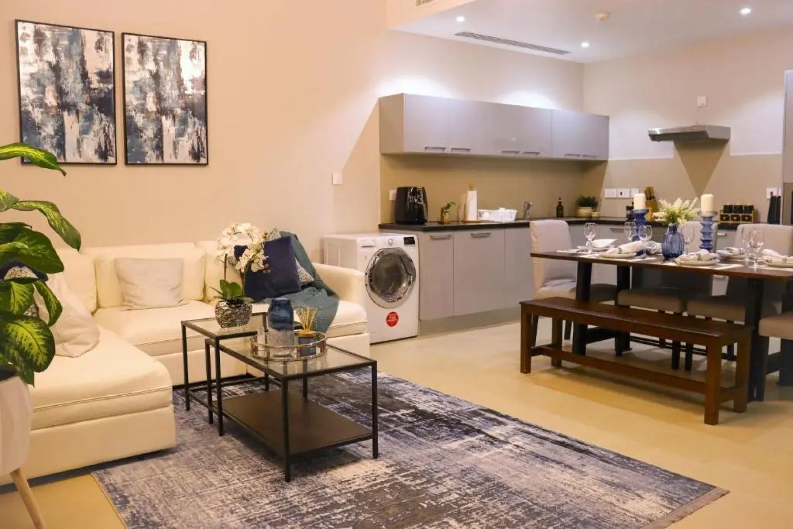 Stylish Apartment with a Jacuzzi (Park&Pool View)