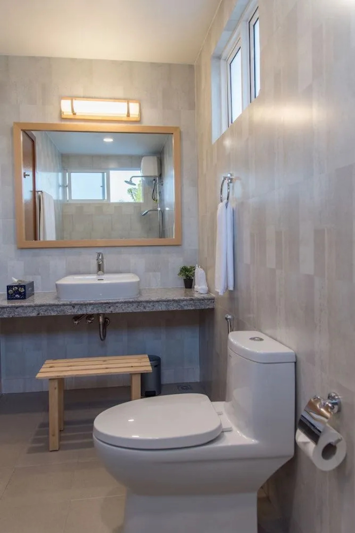 Reef Edge Thulusdhoo