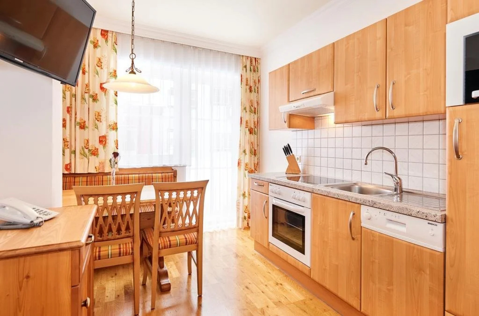 Hotel Almschlössl & Schrotteralm