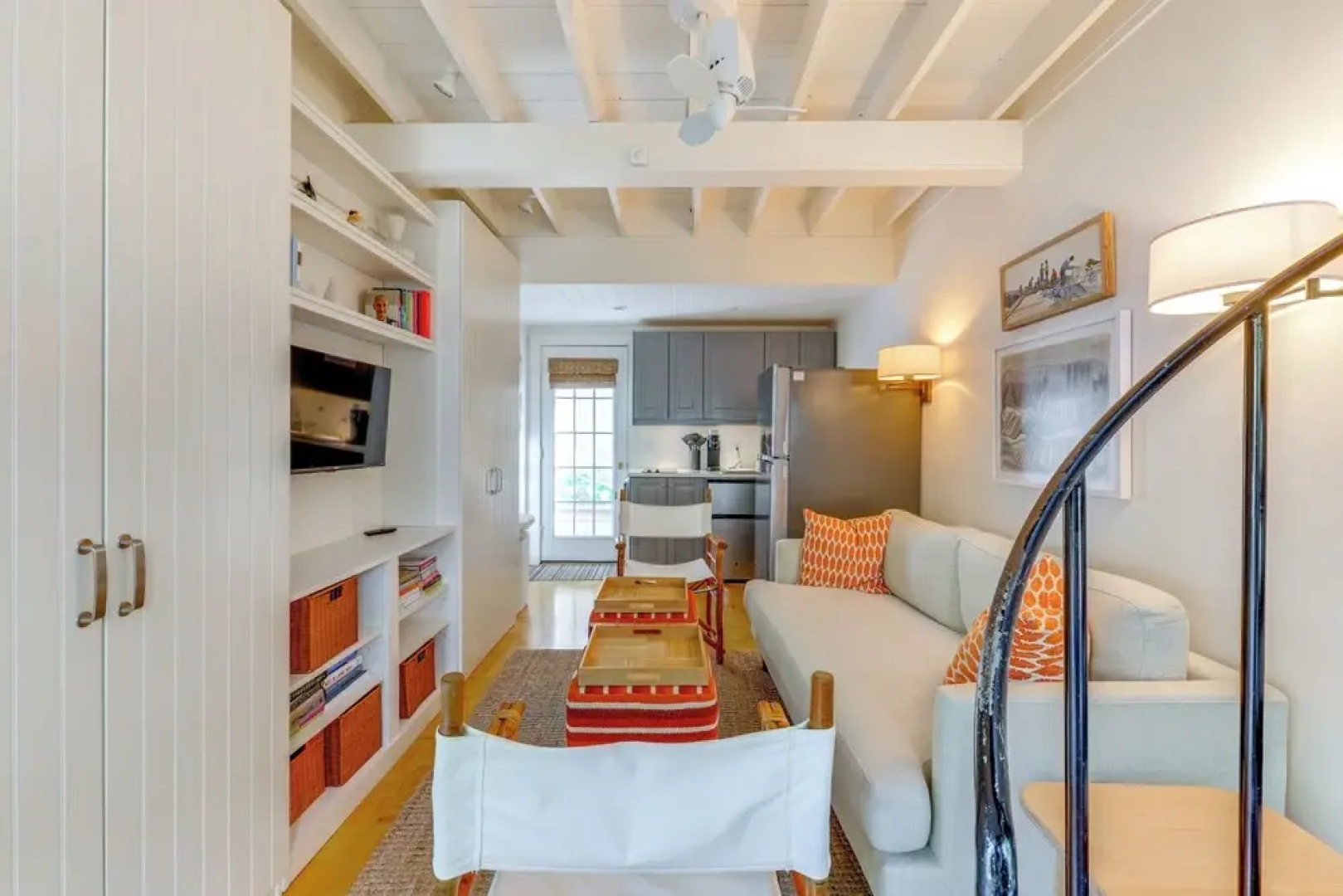 Steps to Beach: Stylish & Lofted Provincetown Gem