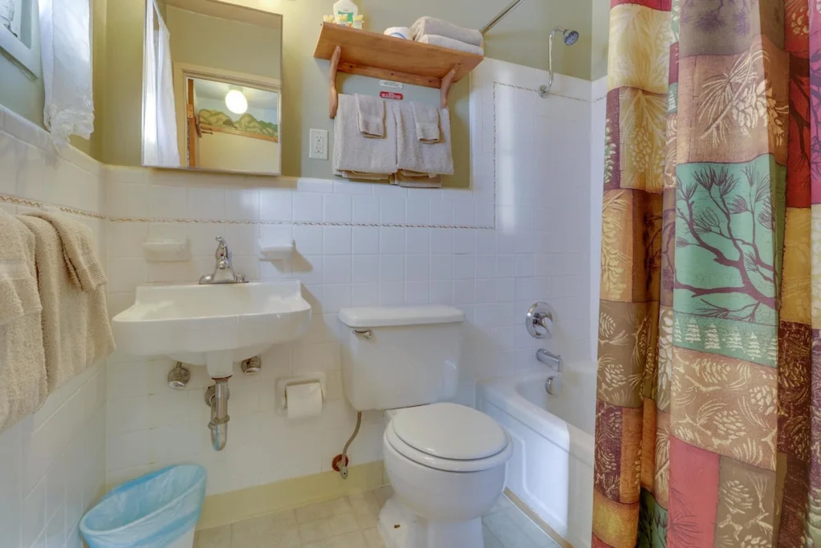 Foothills Lodge and Cabins