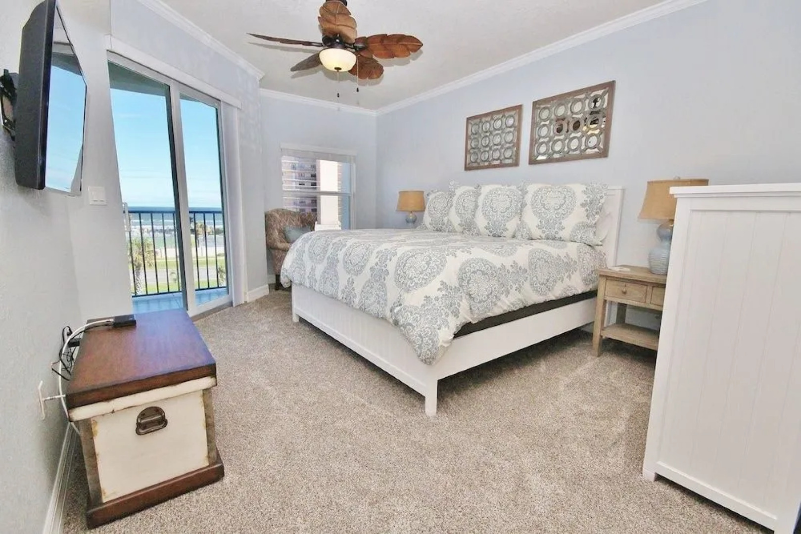 Oceanwalk 18-406 Apartment 2