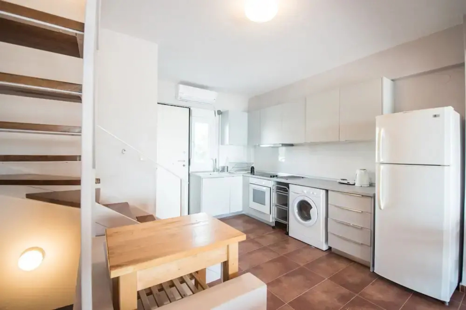 halu! Modern & Cozy Seafront Villa