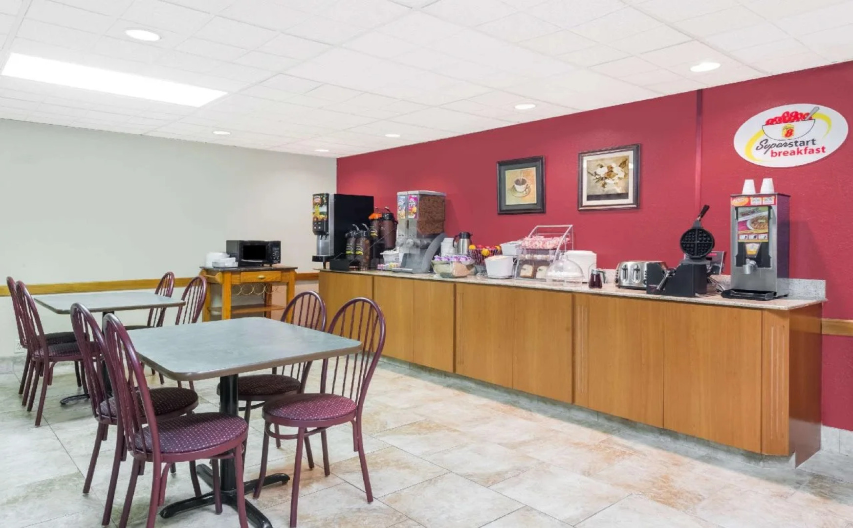 Holiday Inn Express & Suites Milan – Sandusky Area by IHG