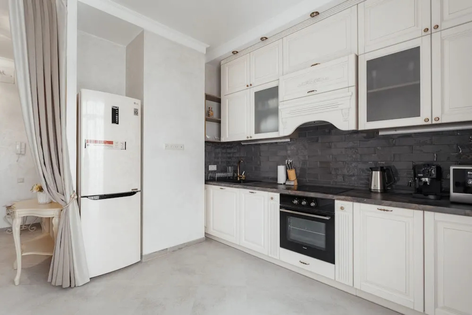 Apartment Frantsuzky Bulvar 60 G