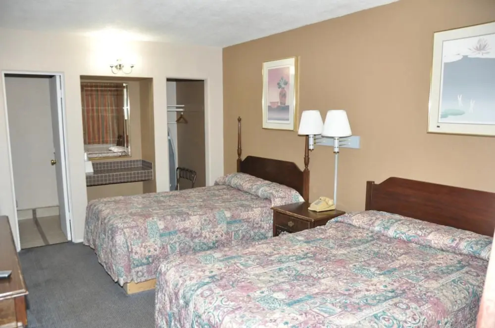 Budget Inn