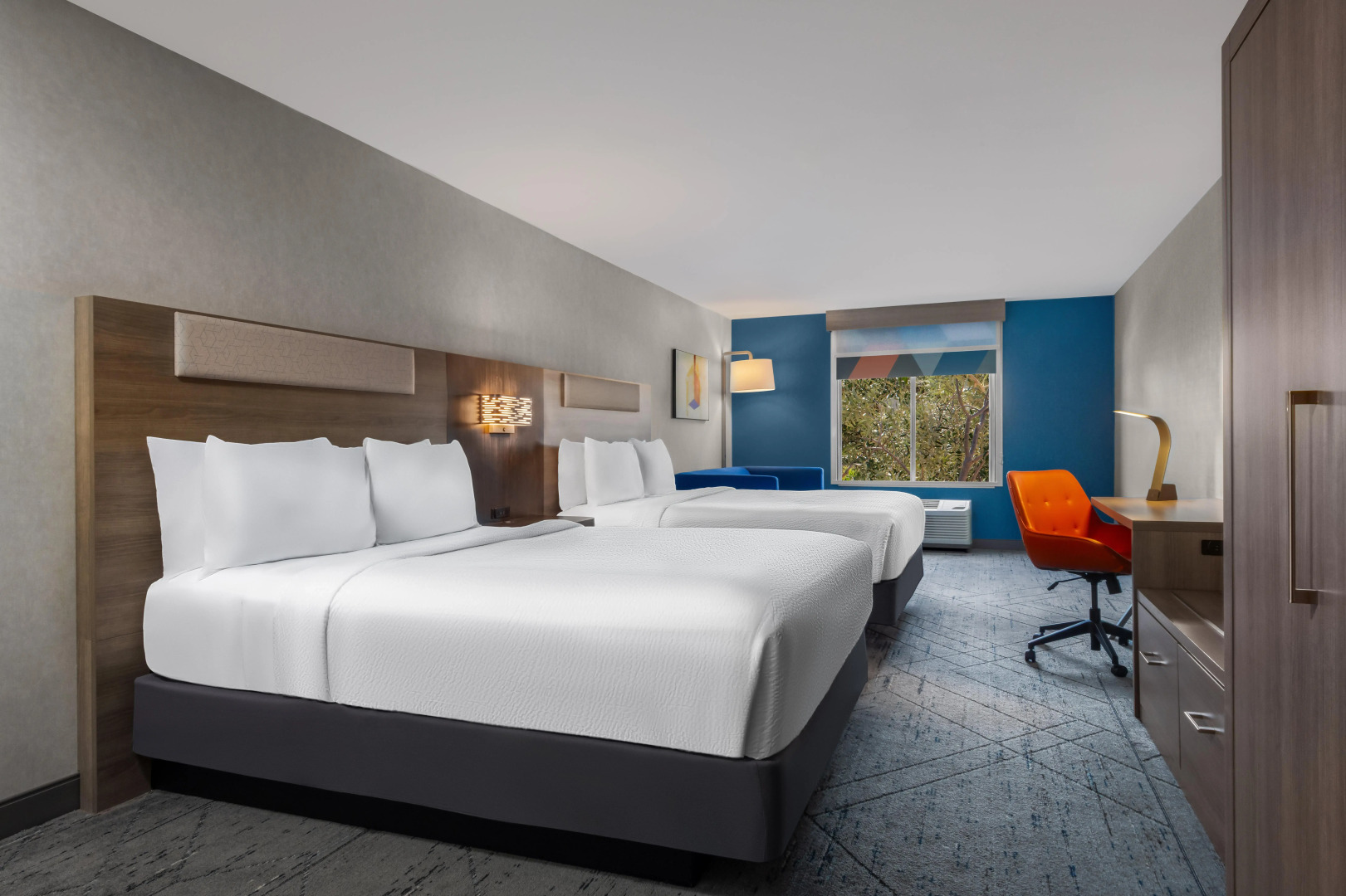 Holiday Inn Express Hotel & Suites River Park by IHG