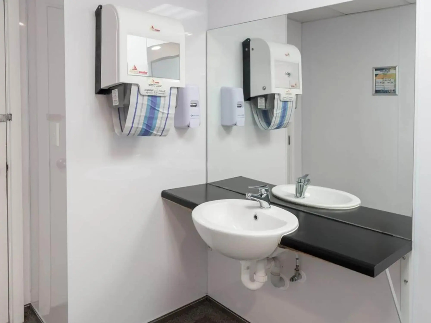 Trek Global Backpackers