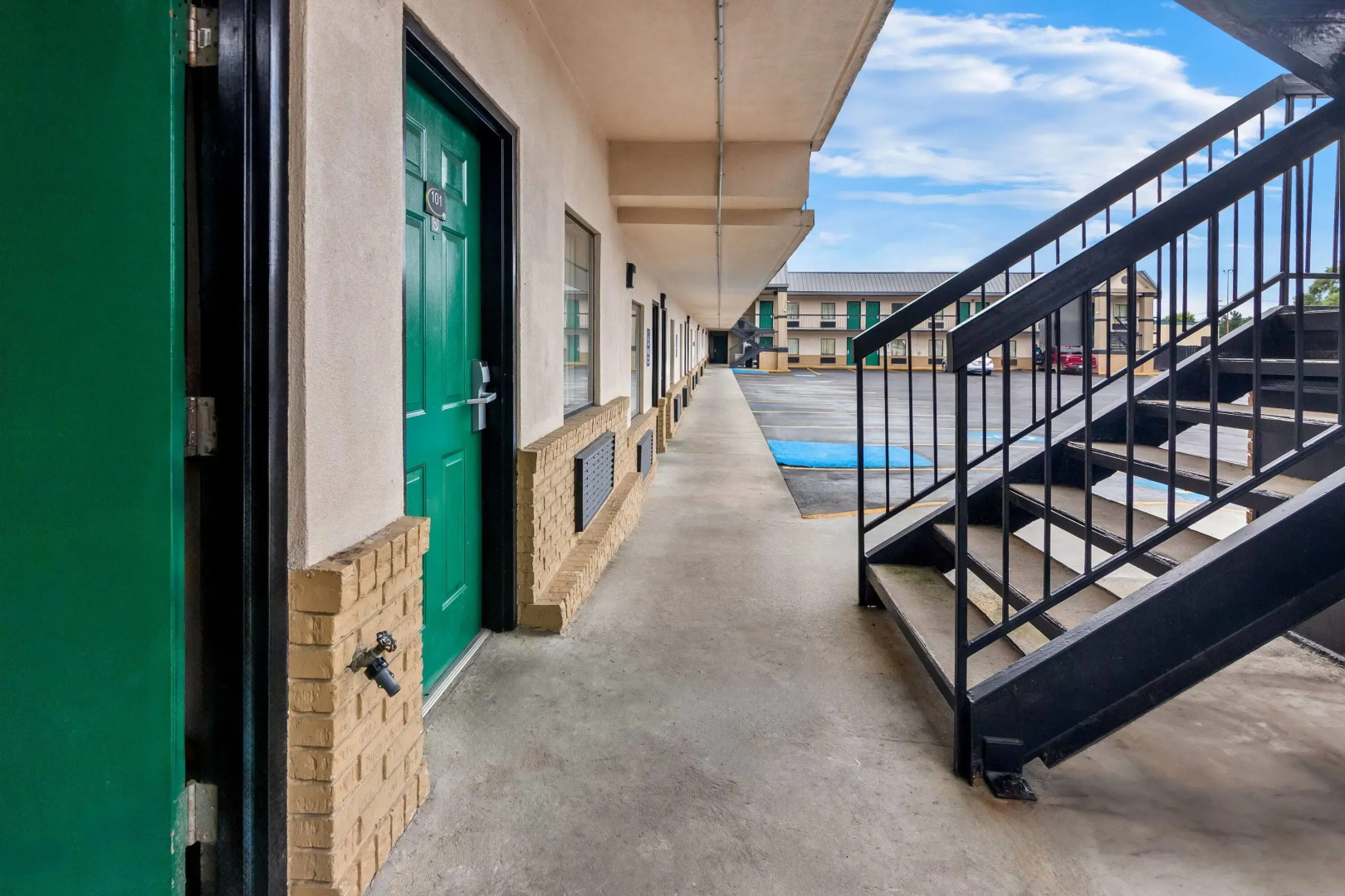 Super 8 by Wyndham Columbia