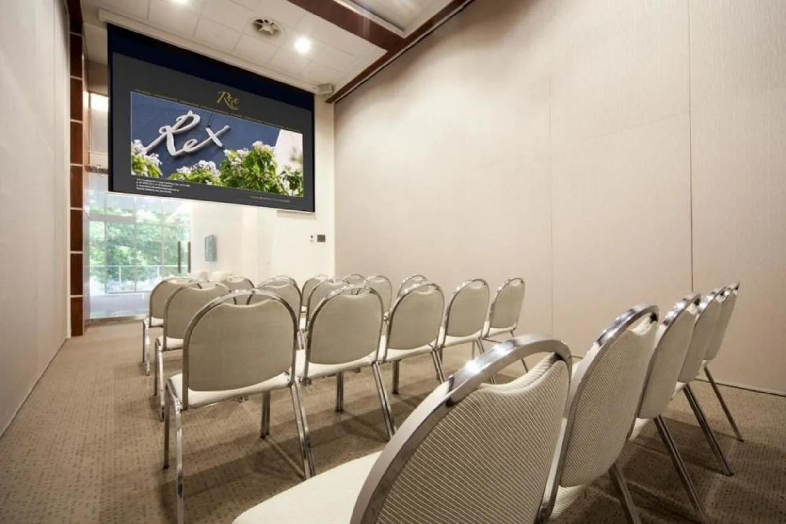 Canberra Rex Hotel & Serviced Apartments