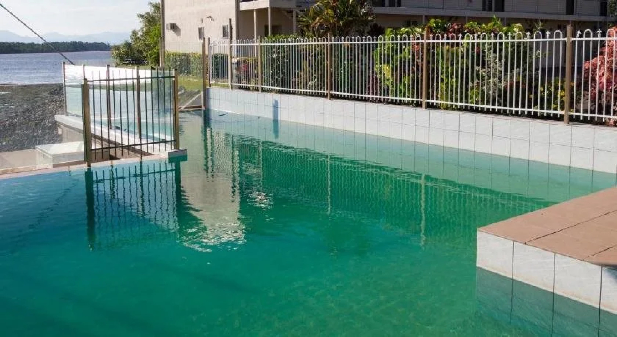 Hinchinbrook Marine Cove Resort