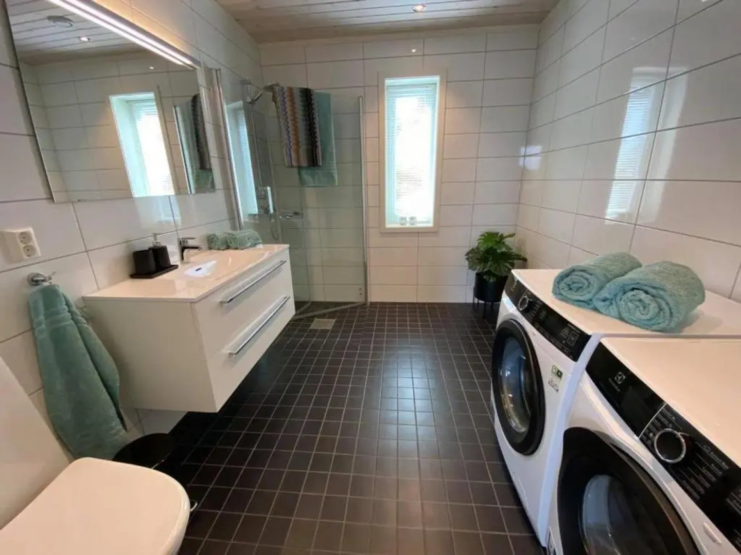 Golsfjellet - Bualie, milevis med sykkelveier, fiske og vannaktivitet, ski inn/ut til alpinanlegg og langrennsløyper.