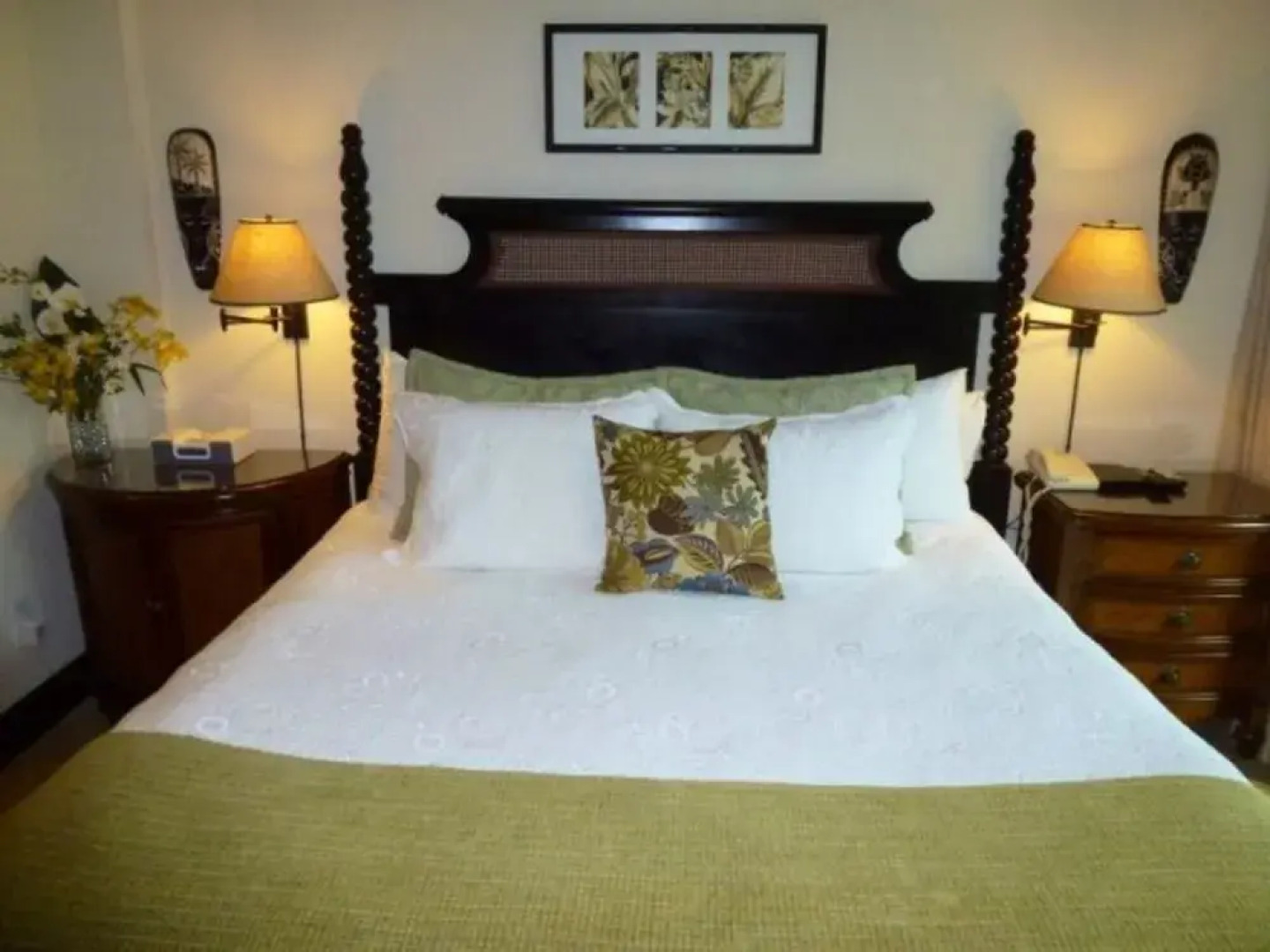 Waipouli Beach Resort D101 by RedAwning