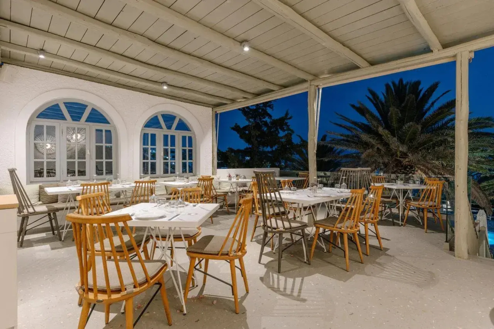 Pnoi Hotel