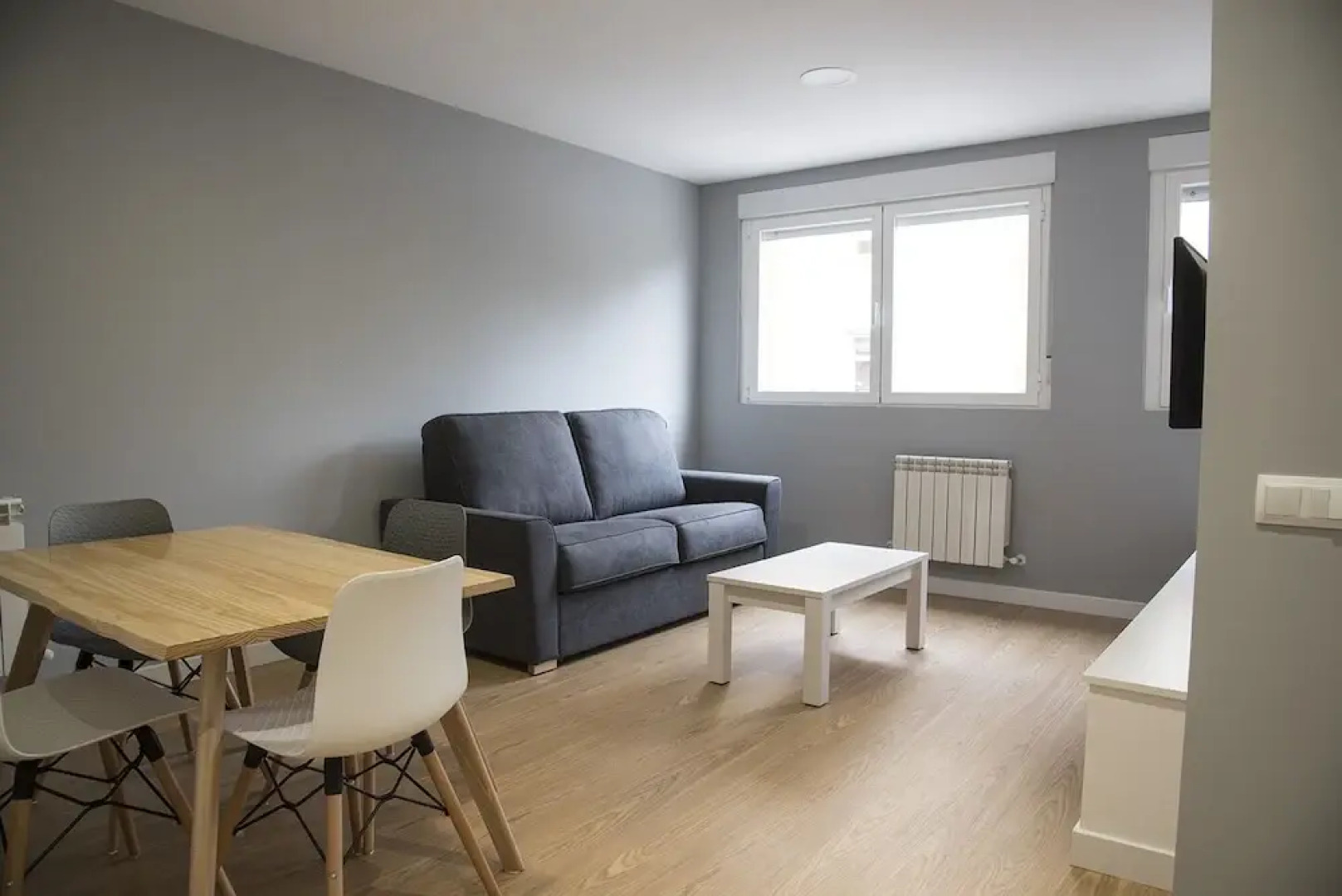 ALQUILAZ. Apartamentos Turísticos.