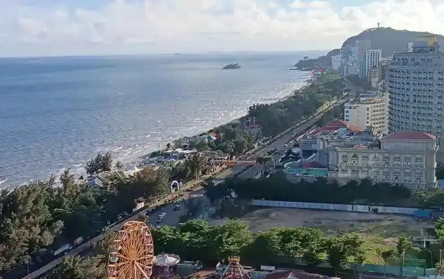 Mermaid Seaview Apartment Vungtau