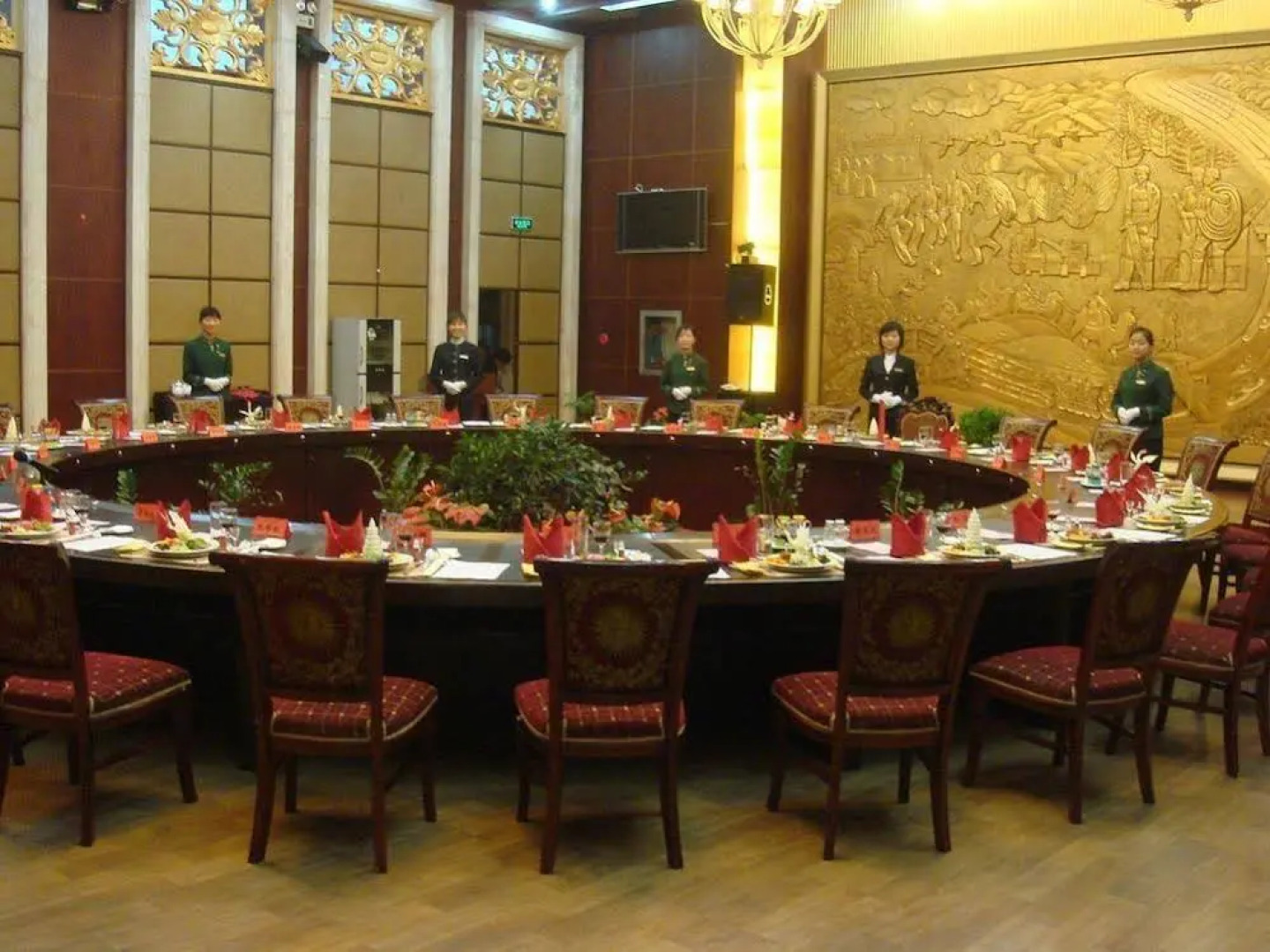 Shapotou Holiday Hotel