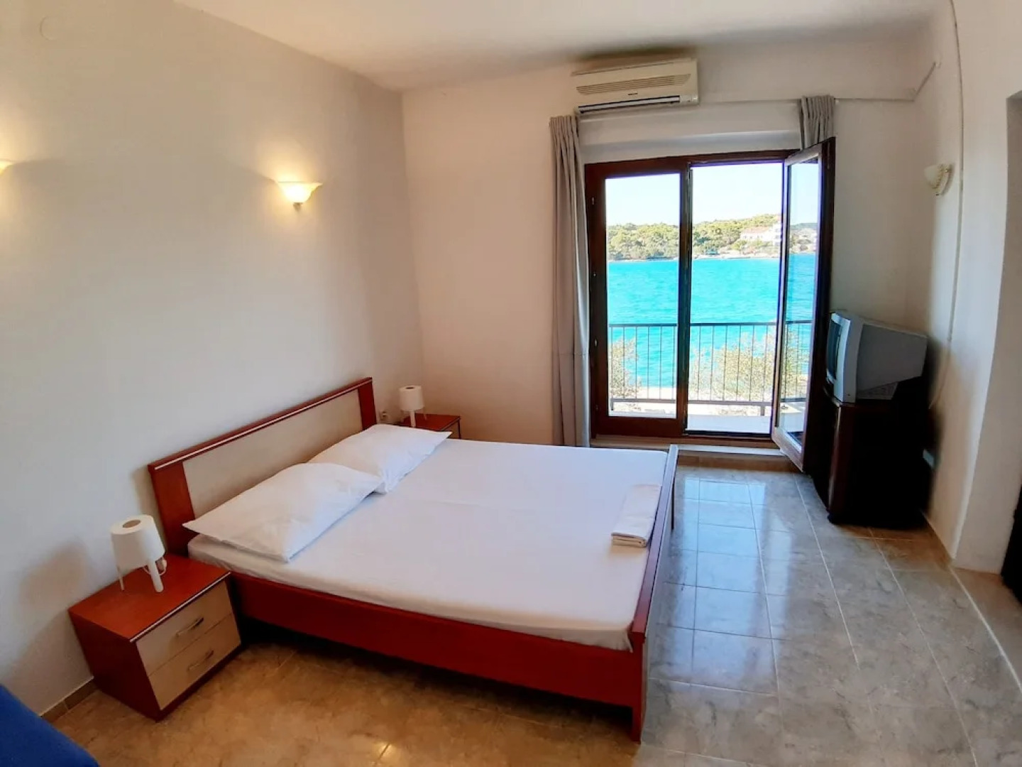 Sea Turtle Apartments