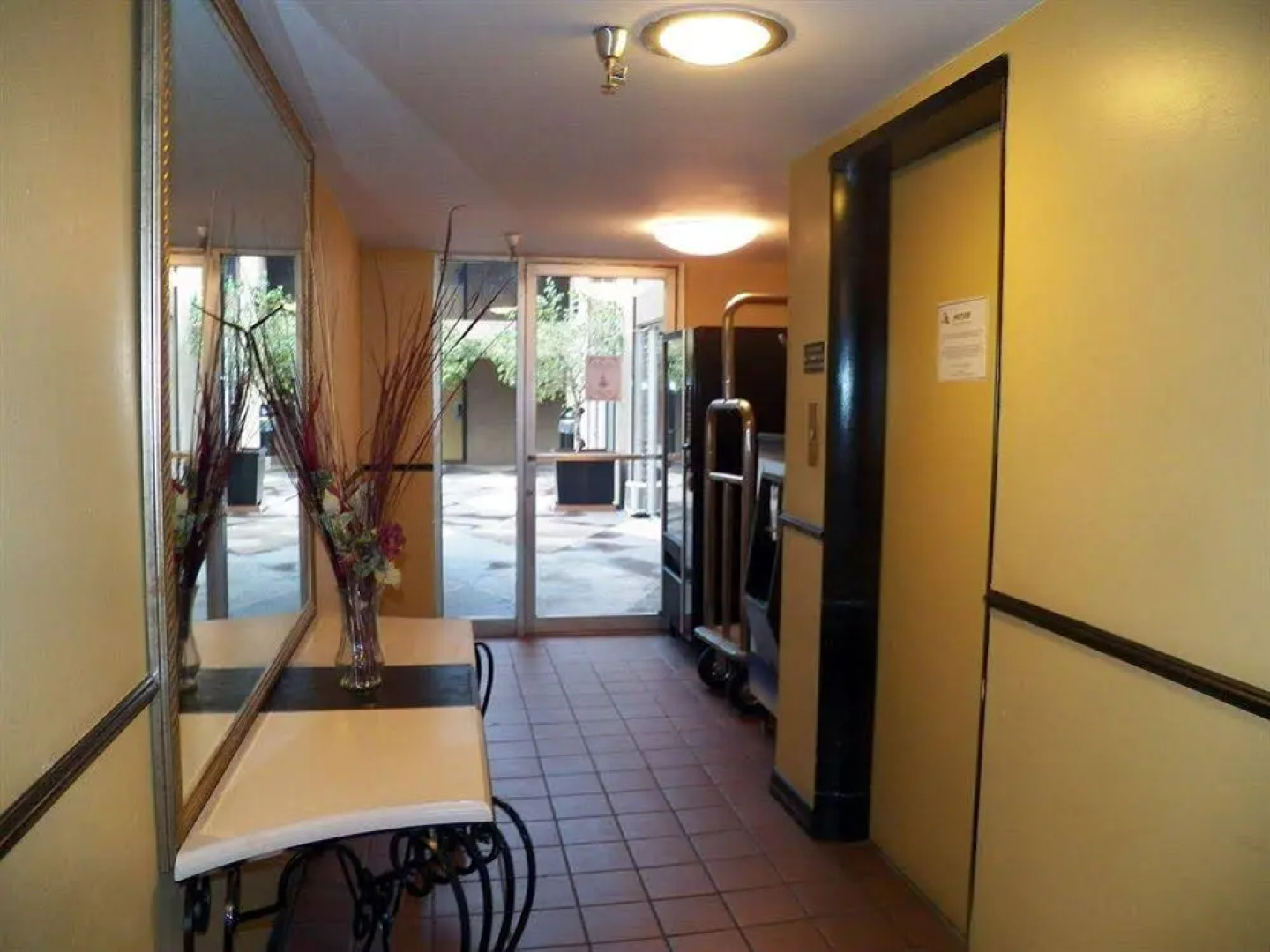 Vagabond Inn Executive Bakersfield Downtowner