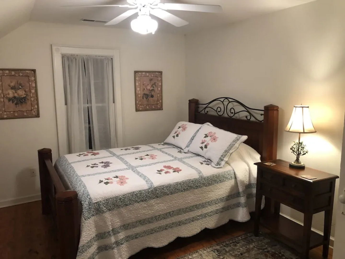 Love Lane Bed & Breakfast