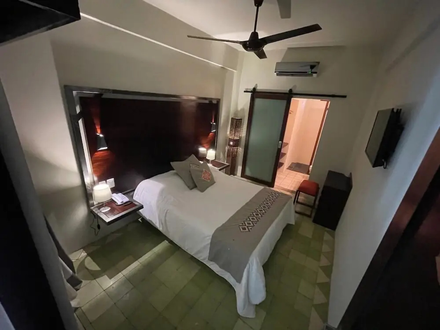 Azul Esmeralda By Rotamundos