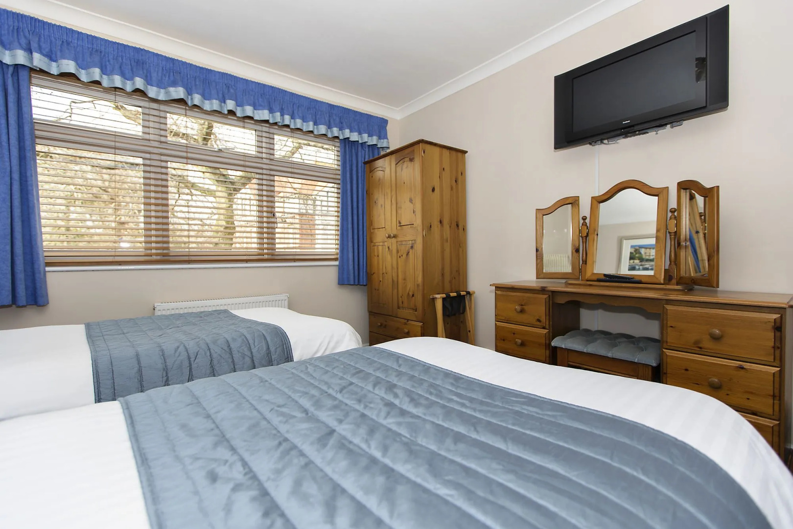 The Rosscourt - Adults only