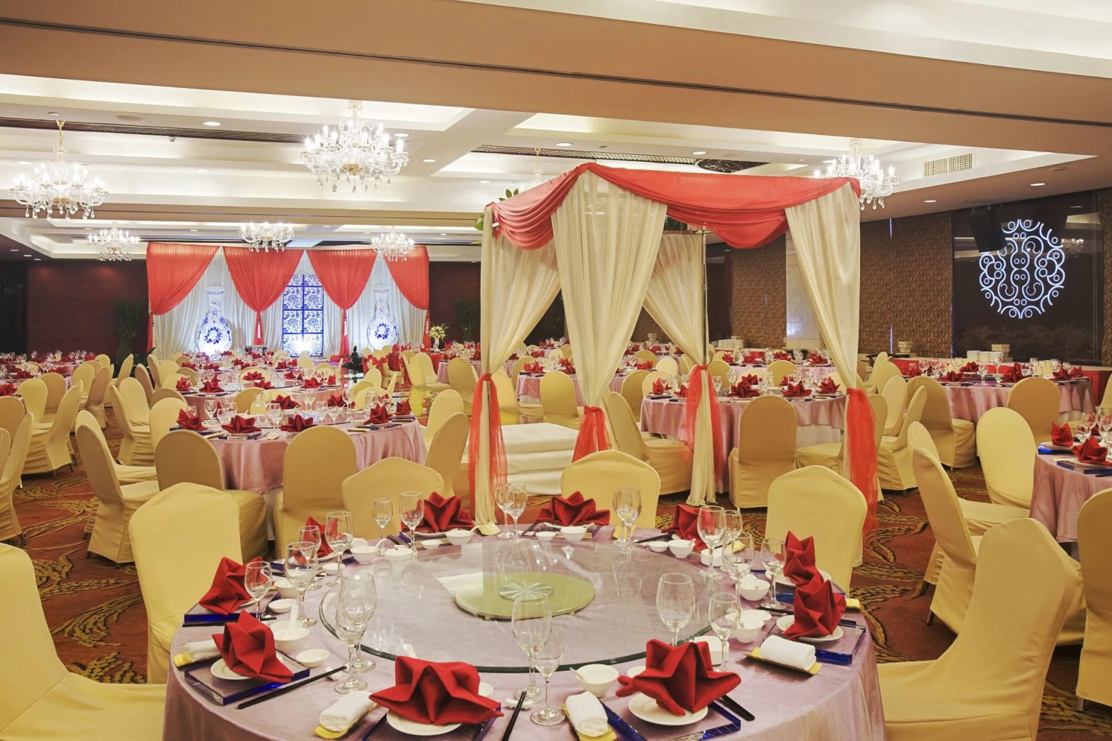 Crowne Plaza City Center Ningbo by IHG