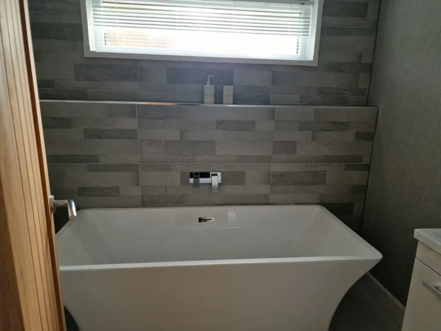 Maple 2 Bedroom Luxury Lodge in Mid Wales