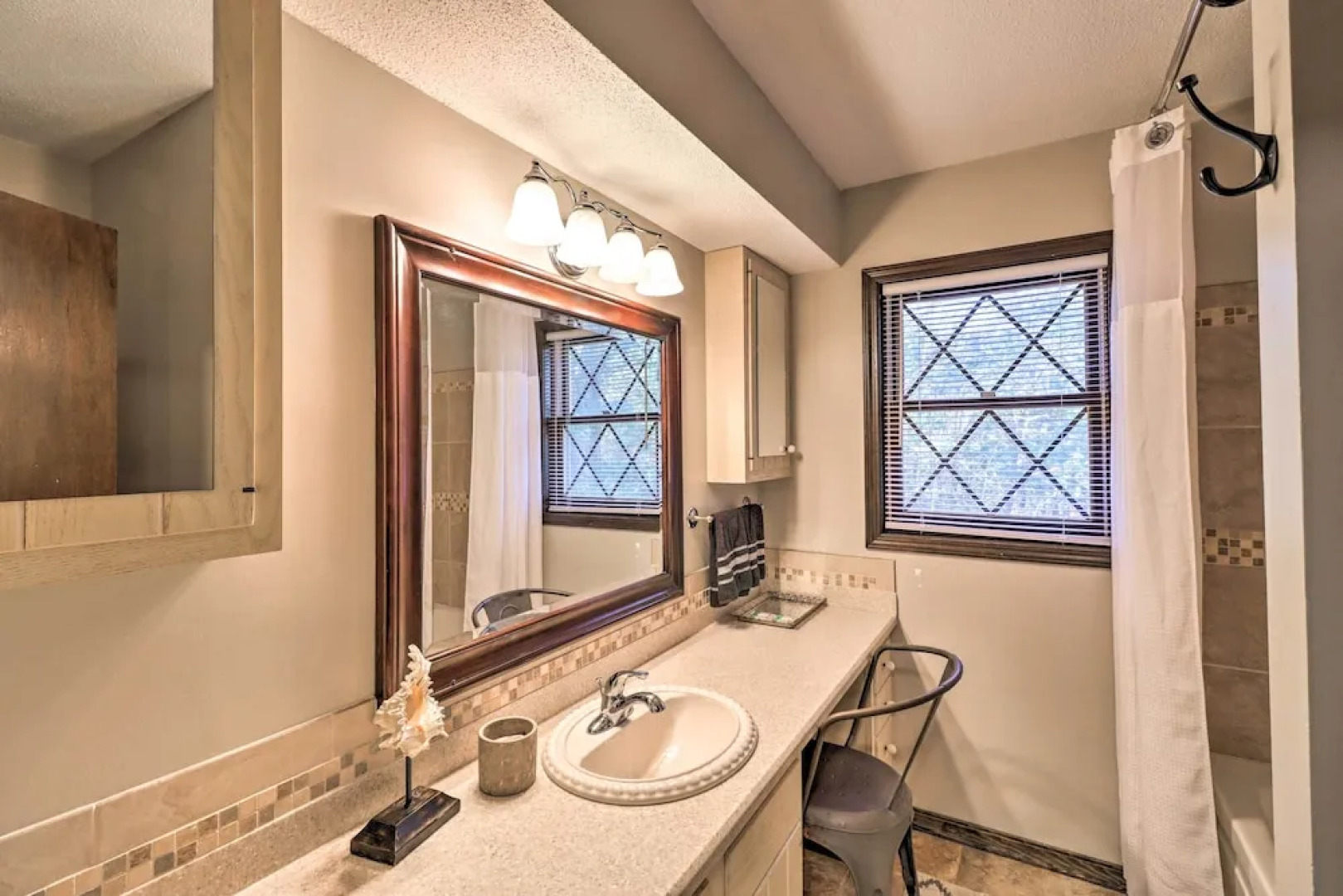 'soaring Heights' w/ Sunset & Mountain Views