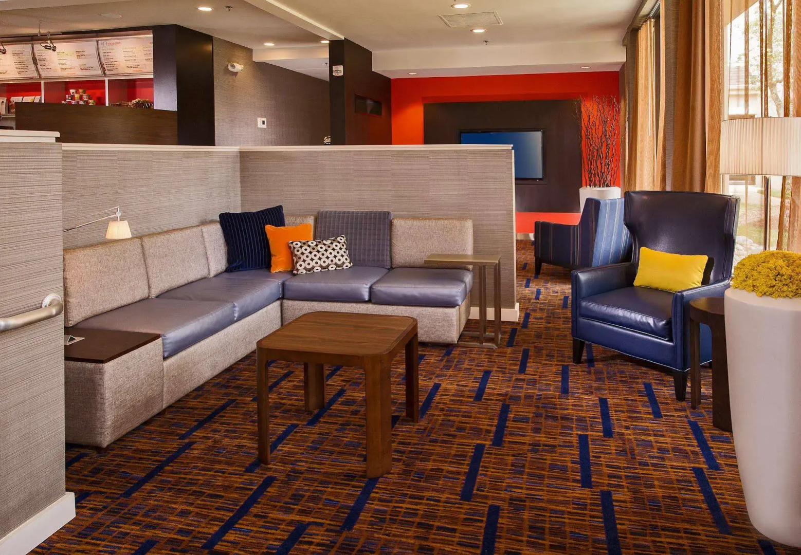 Courtyard by Marriott Richmond West