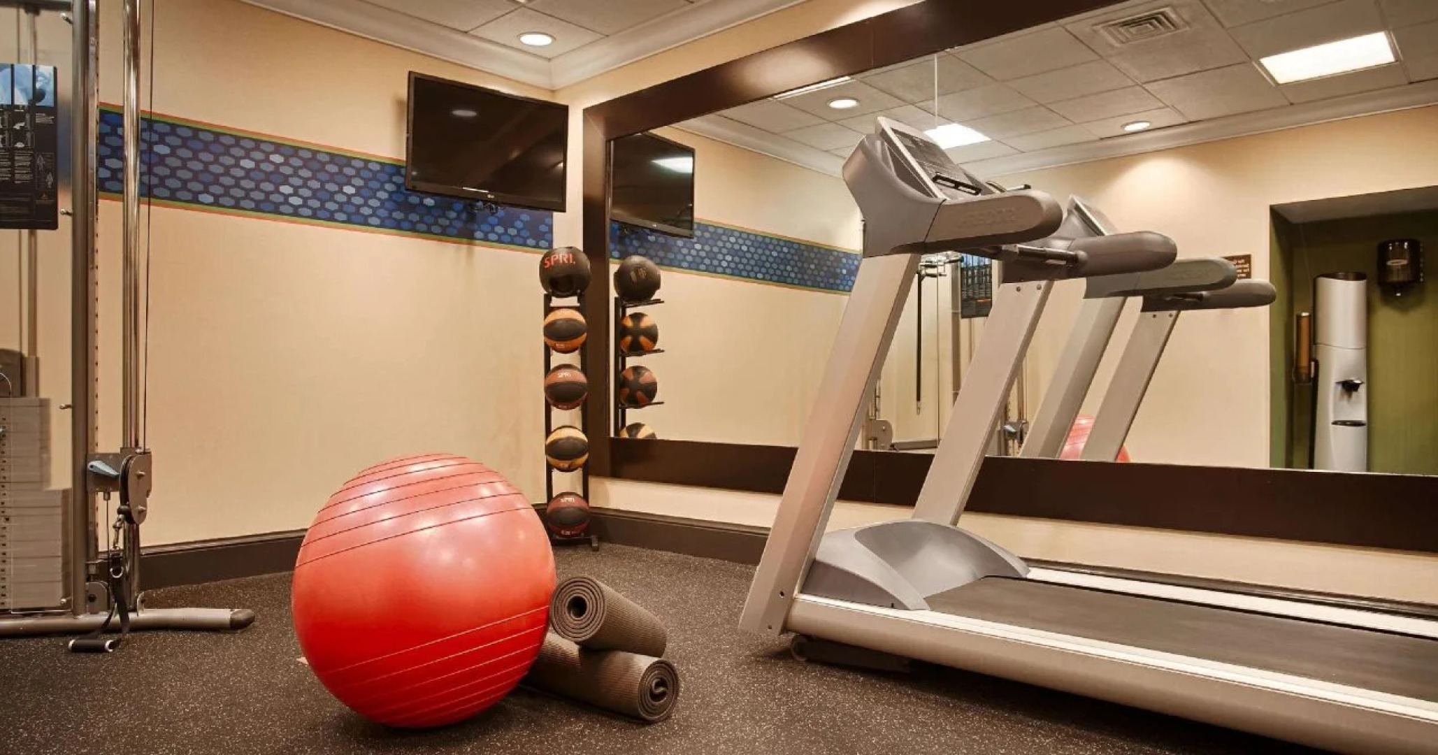 Hampton Inn & Suites Baltimore Inner Harbor