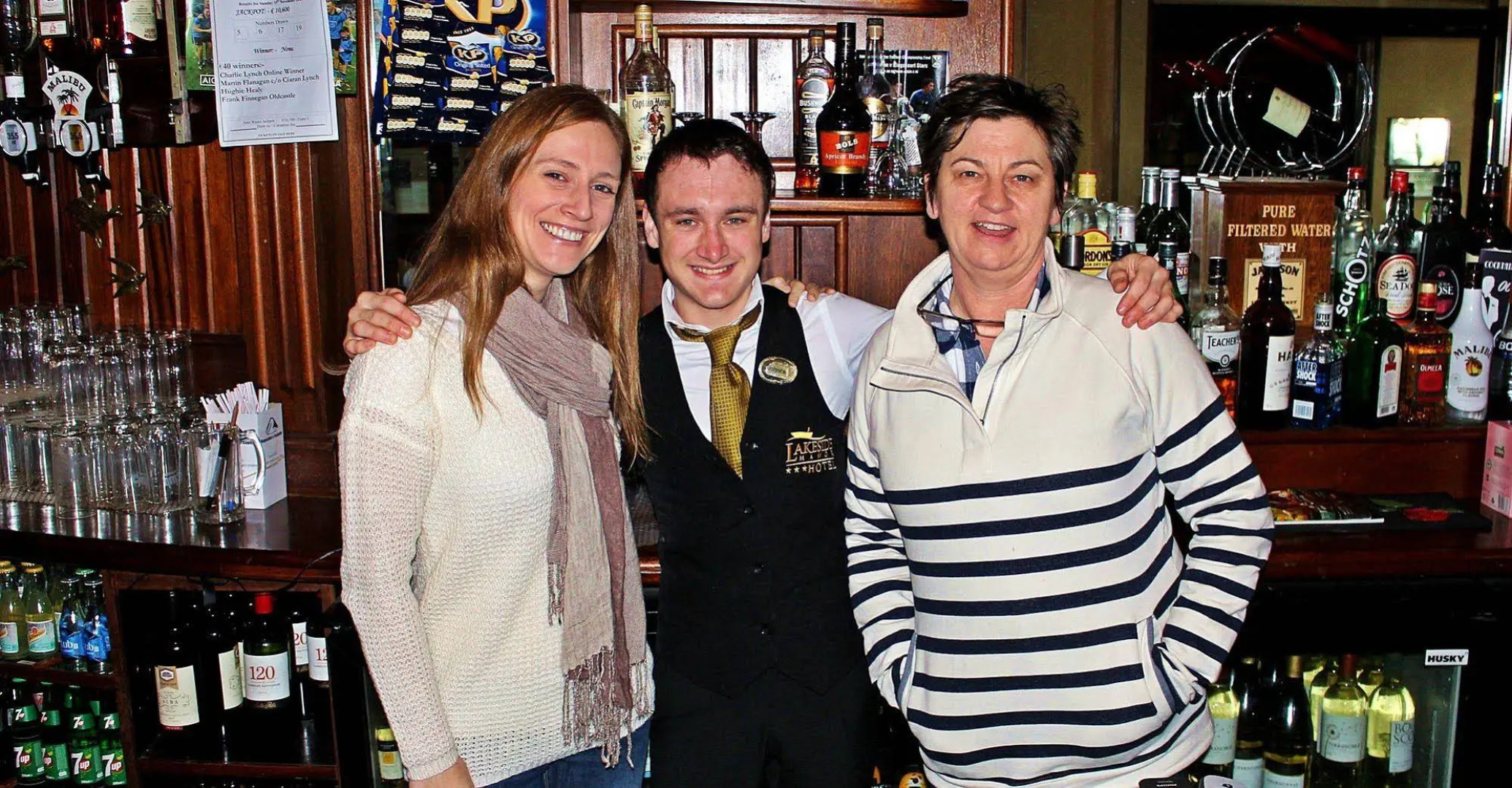 Lakeside Manor Hotel