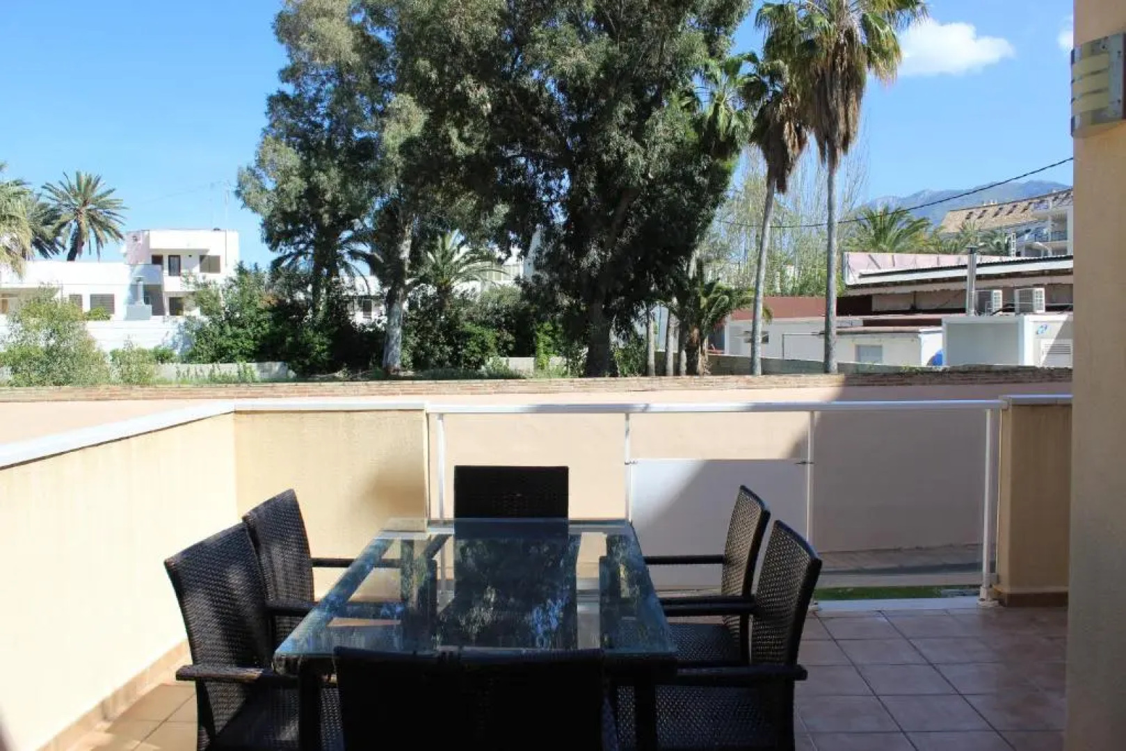 Apartamentos Carlton VyB