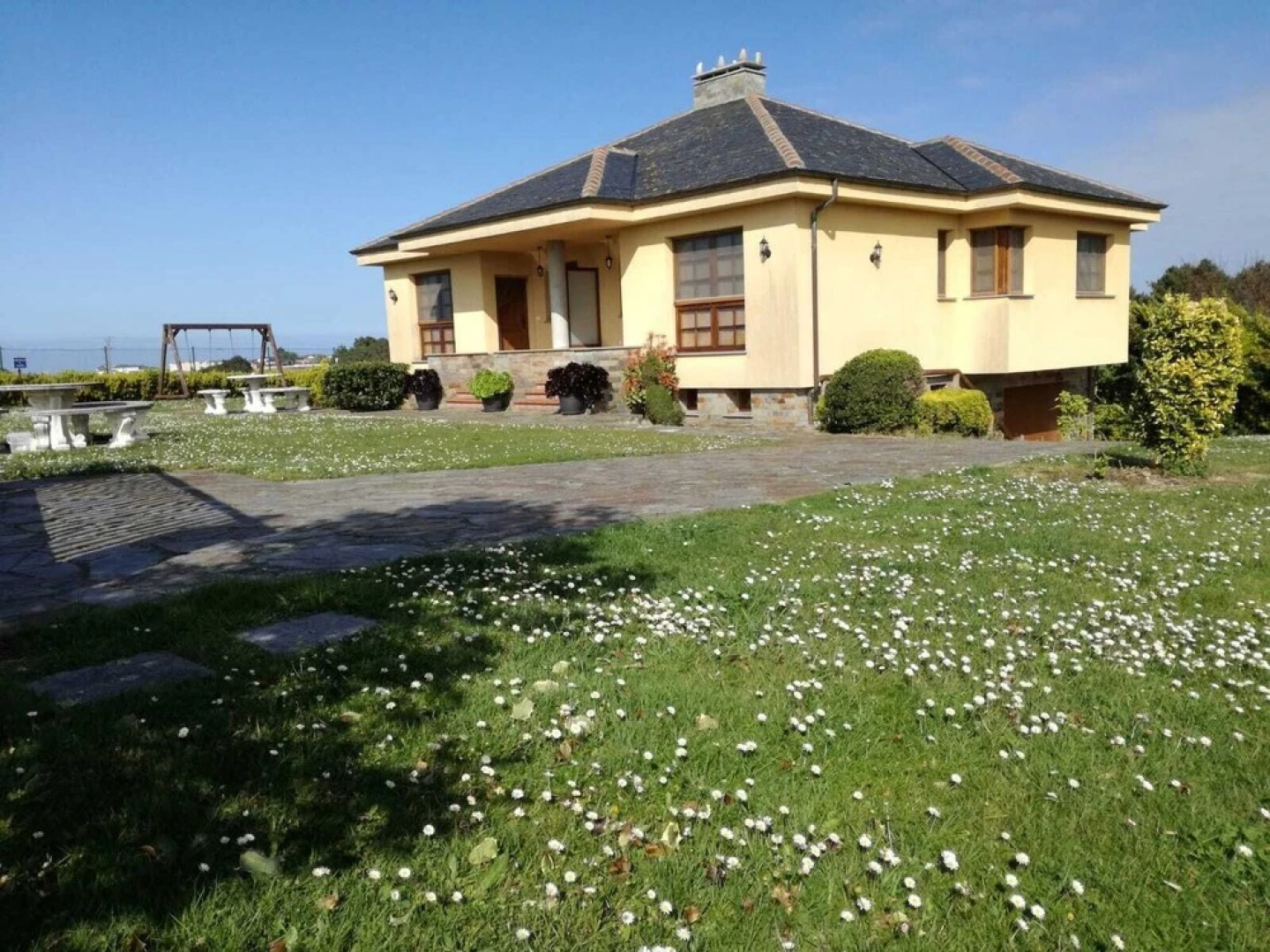 Apartamentos La Lama