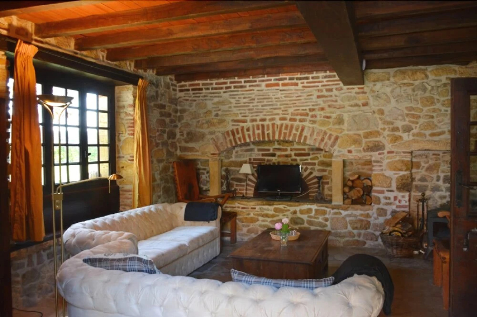 Wonderful location for weddings and parties by French château