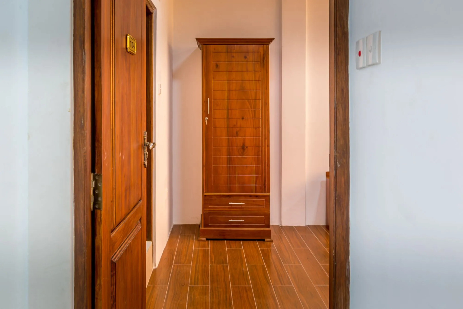 Metro Port City Hotel