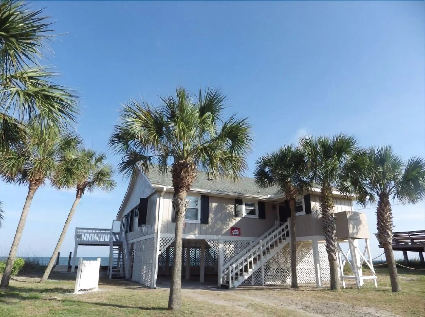 Just a Beachy Time! - 4 Br home by RedAwning